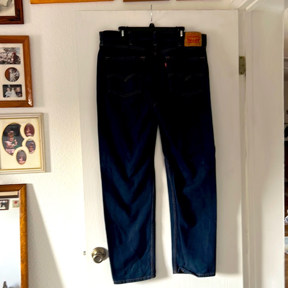 Men’s Levi Relaxed fit jeans, brand new